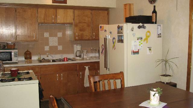 2214 West Overhill Road Peoria, IL 61615 - Photo 4 of 9 Gallery Image 4