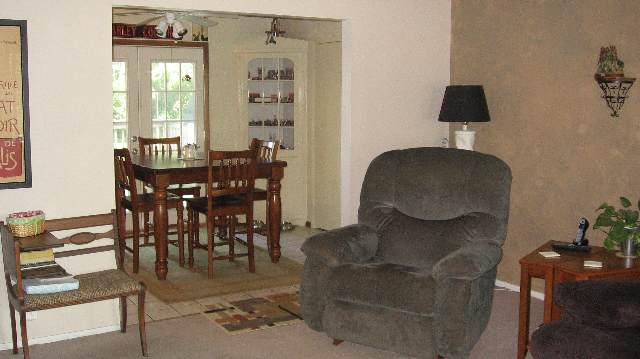 2214 West Overhill Road Peoria, IL 61615 - Photo 5 of 9 Gallery Image 5