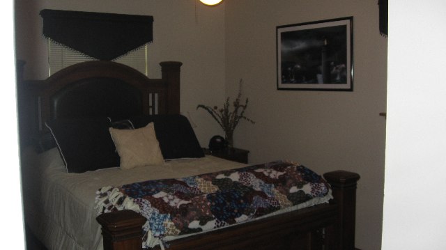 2214 West Overhill Road Peoria, IL 61615 - Photo 7 of 9 Gallery Image 7