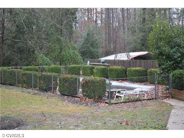 11001 Chalkley Road Chester, VA 23831 - Photo 21 of 24