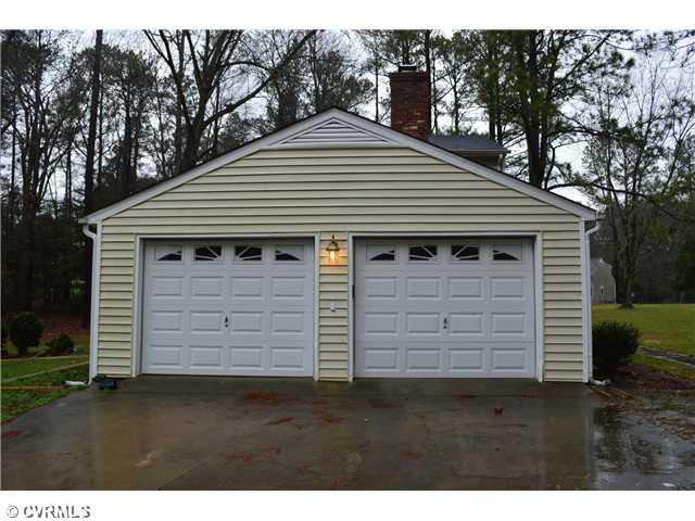 11001 Chalkley Road Chester, VA 23831 - Photo 23 of 24
