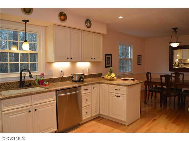 11001 Chalkley Road Chester, VA 23831 - Photo 4 of 24