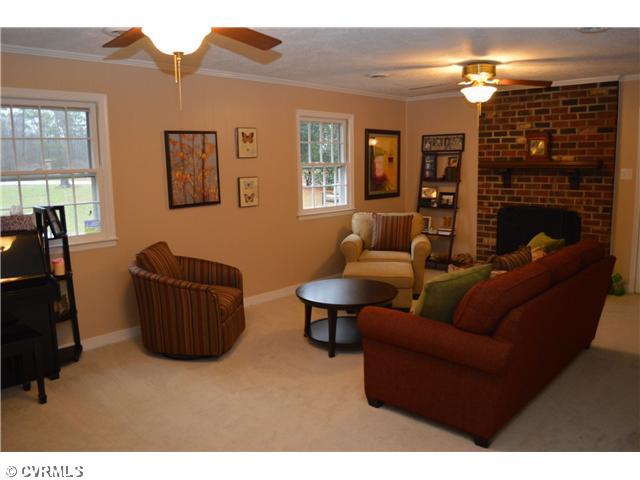 11001 Chalkley Road Chester, VA 23831 - Photo 10 of 24