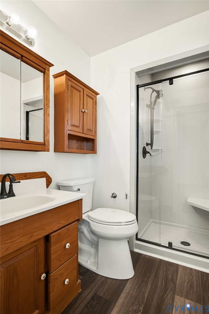 10916 Beaver Castle Road Hopewell, VA 23860 - Photo 21 of 32 w/shower