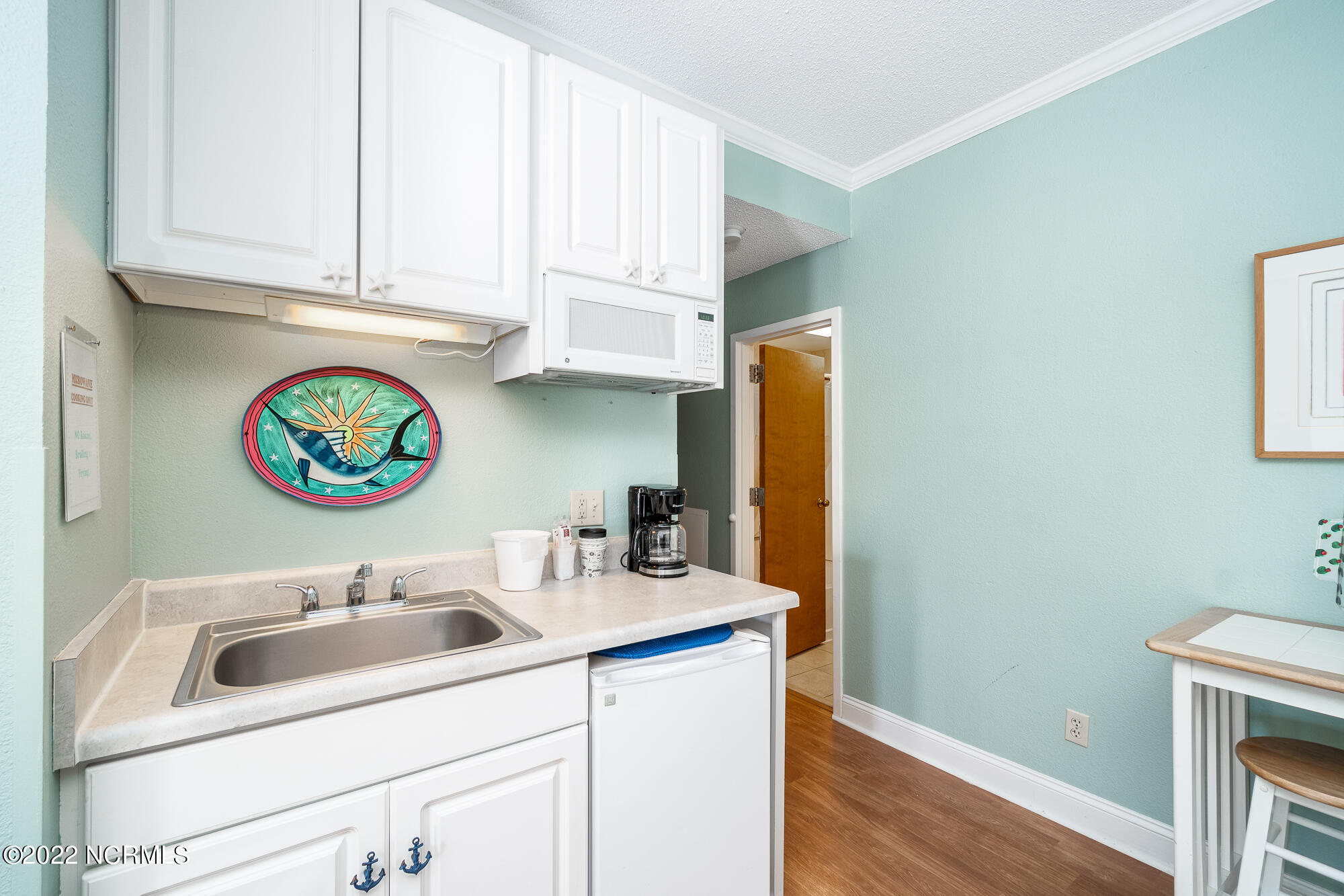 602 West Fort Macon Road, Unit 101 Atlantic Beach, NC 28512 - Photo 7 of 23 palm-suites-101-8