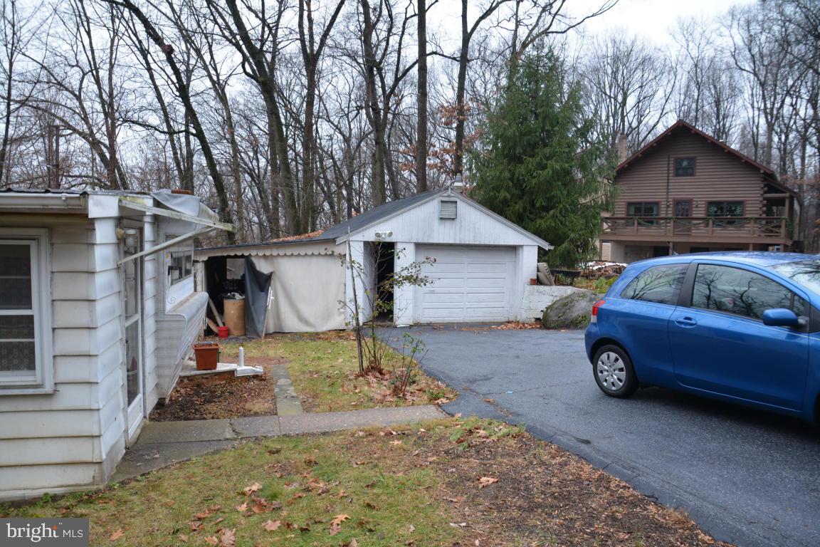 5558 Bossler Road Elizabethtown, PA 17022 - Photo 4 of 8 Gallery Image 4