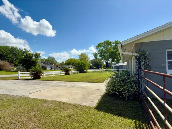 $279,900 | 4850 Lake Shore Drive, St. Cloud, FL 34772
