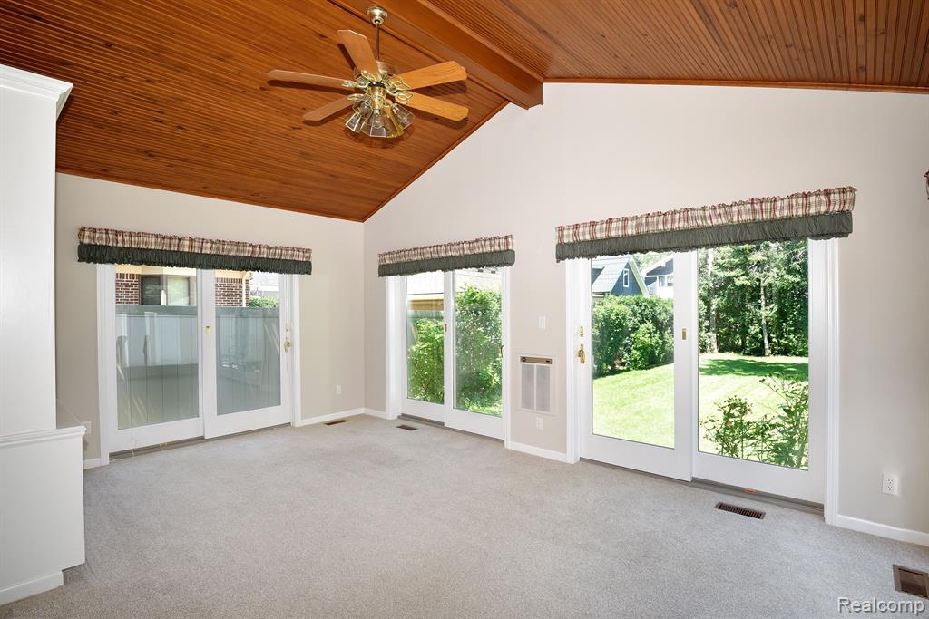 2453 Windemere Road Birmingham, MI 48009 - Photo 8 of 40
