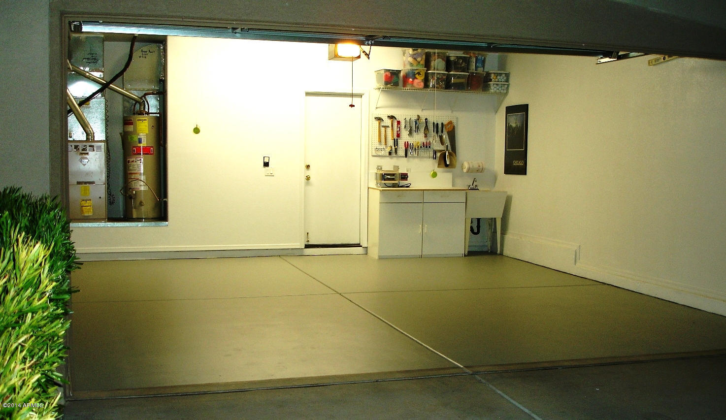 4361 South Rim Court Gilbert, AZ 85297 - Photo 17 of 51 Garage - Utility Sink & Epoxy Floor