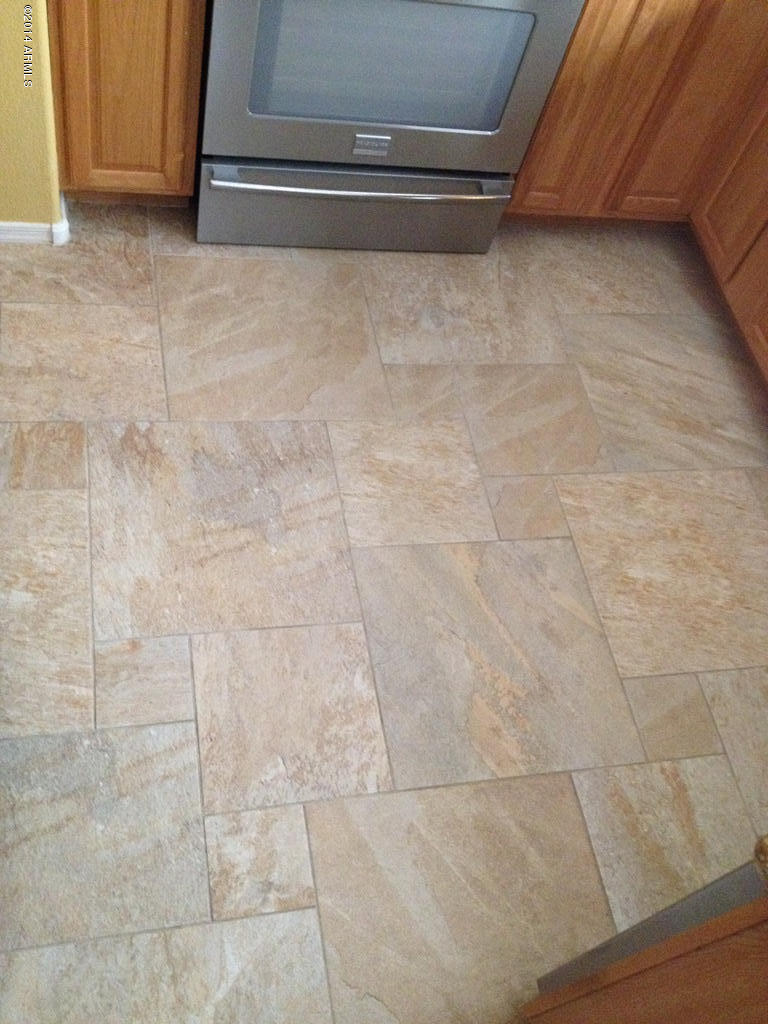 4361 South Rim Court Gilbert, AZ 85297 - Photo 41 of 51 Tile in Kitchen in versailles pattern