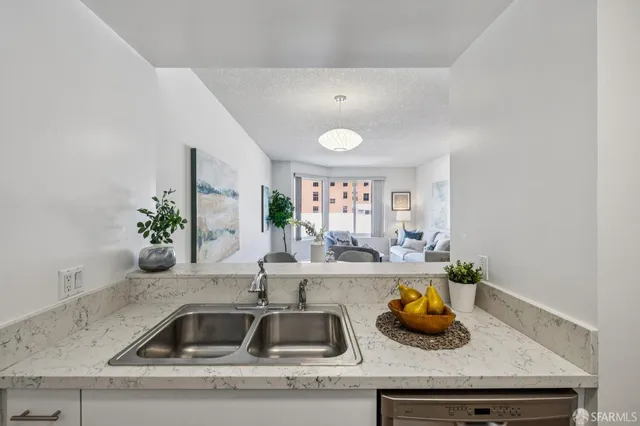 $619,000 | 111 Chestnut Street, Unit 512, San Francisco, CA 94111