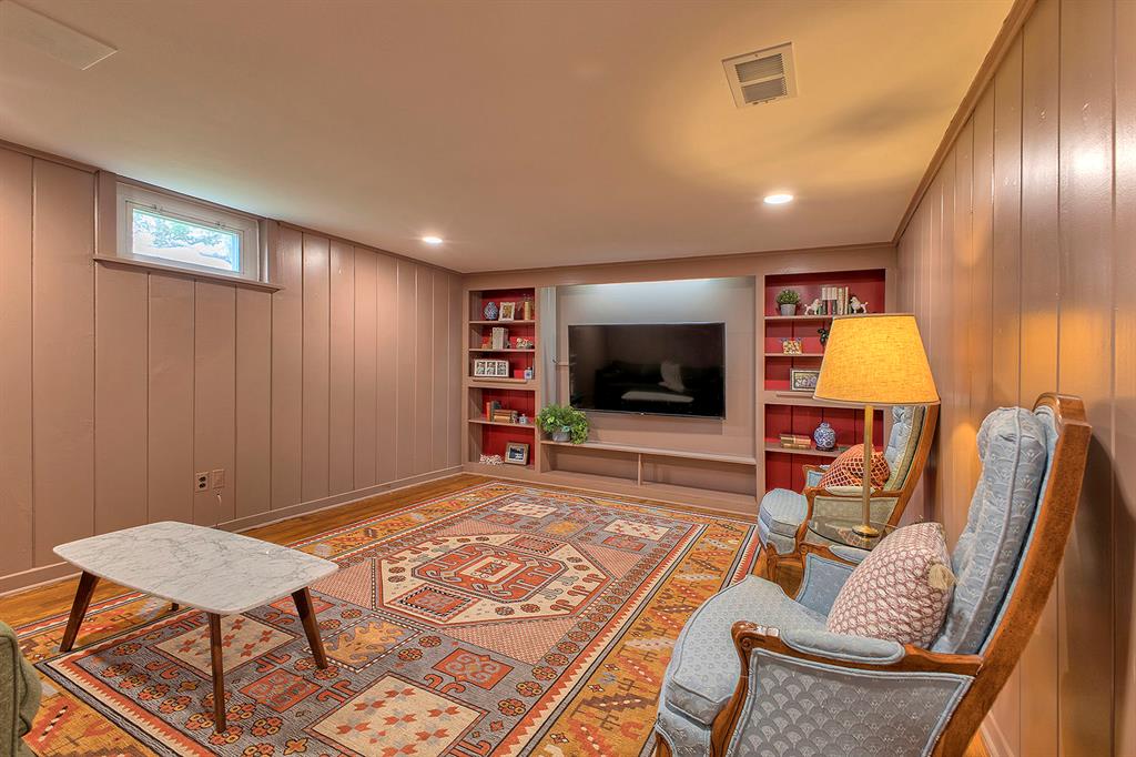 298 Hawthorne Road Pittsburgh, PA 15209 - Photo 20 of 35 Gallery Image 20