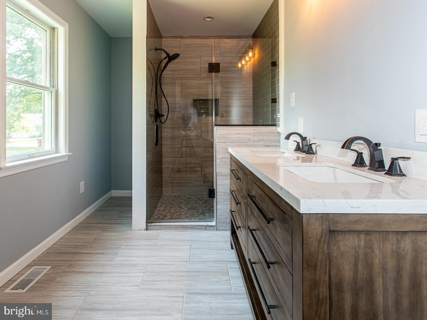 5 Owl Road Audubon, PA 19403 - Photo 16 of 32 Absolutely Stunning New Master Bath