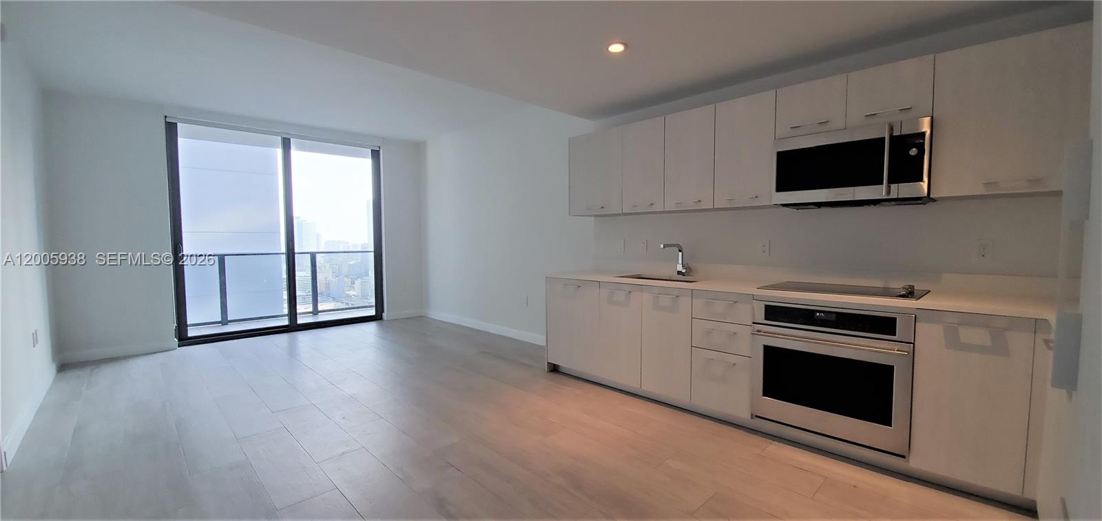 55 Southwest 9th Street, Unit 3610 Miami, FL 33130 - Photo 10 of 29