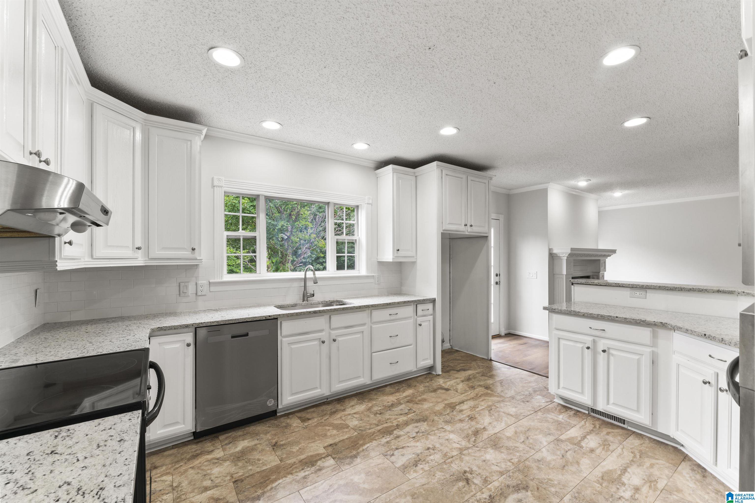 40 Clearview Road Odenville, AL 35120 - Photo 4 of 16