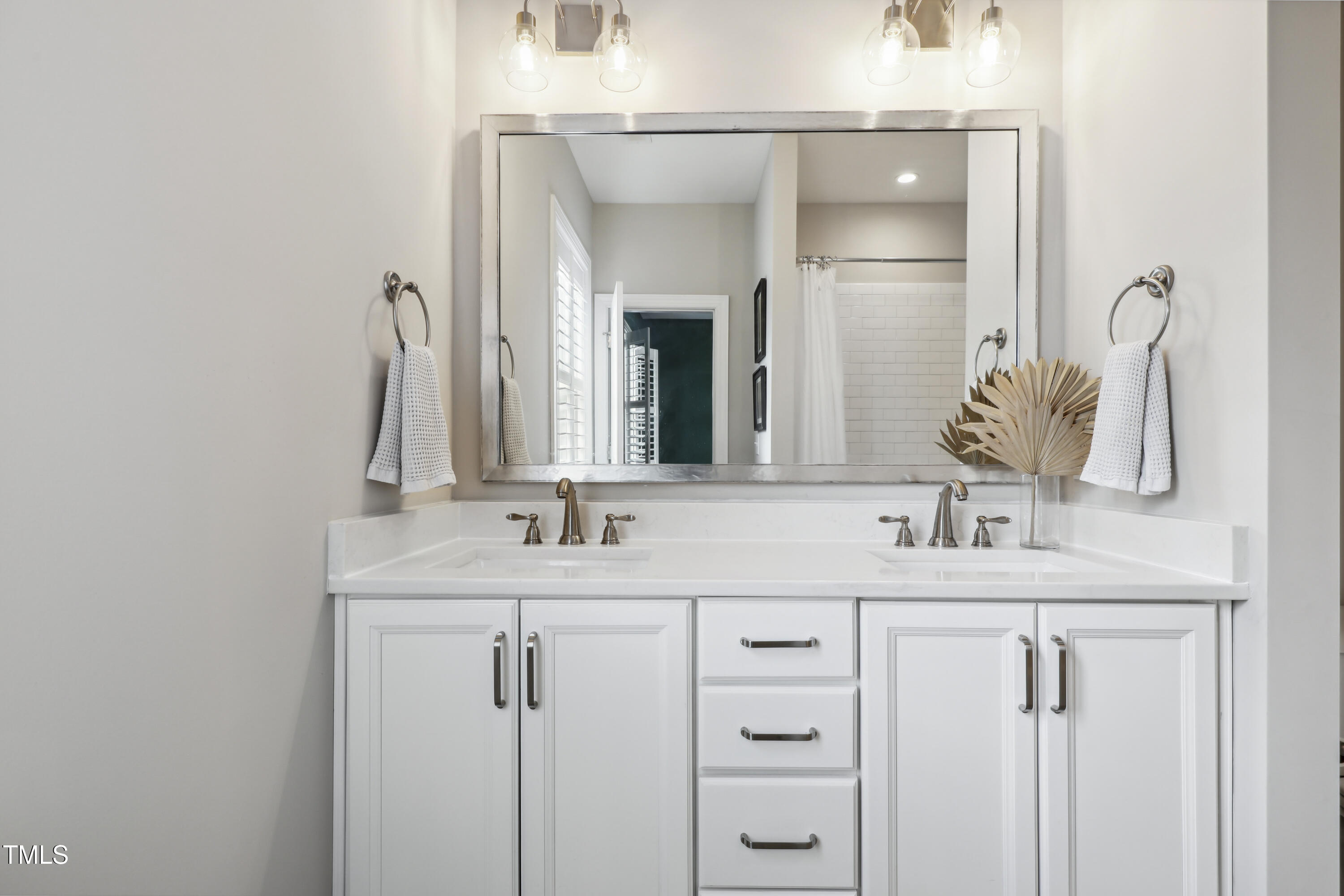 1602 Bowery Drive Raleigh, NC 27607 - Photo 30 of 34 31