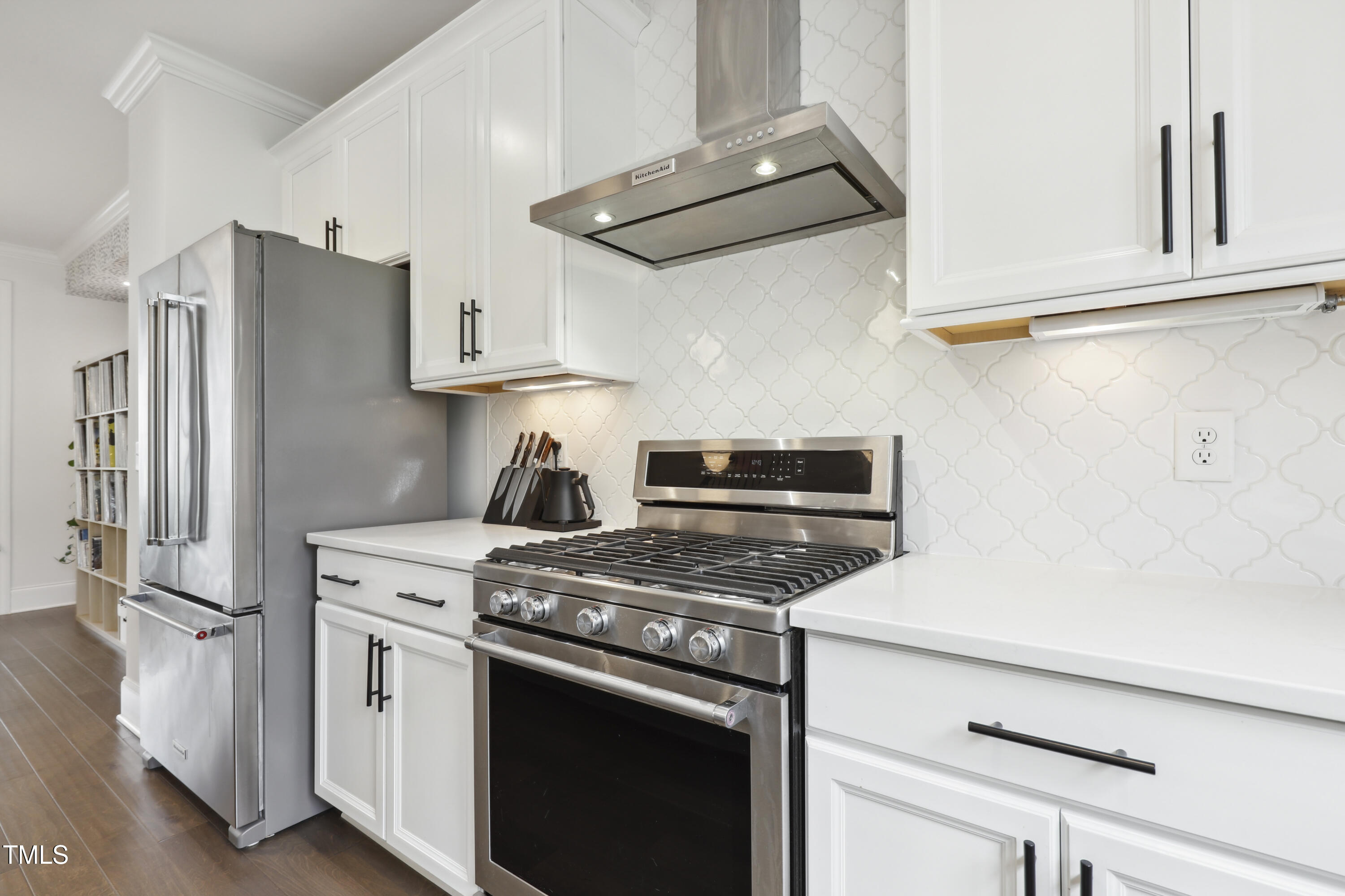 1602 Bowery Drive Raleigh, NC 27607 - Photo 9 of 34 10