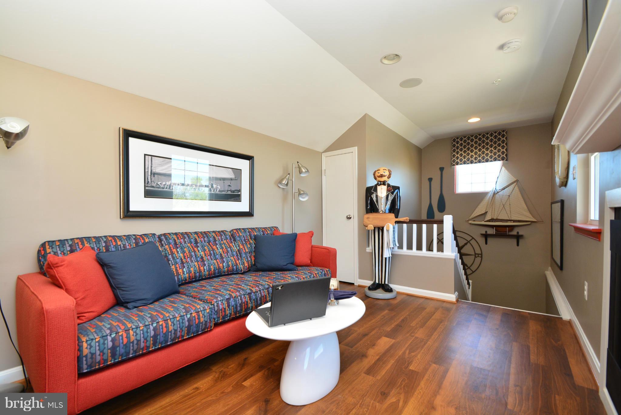 2021 Case Road Baltimore, MD 21222 - Photo 22 of 30 Sky Lounge