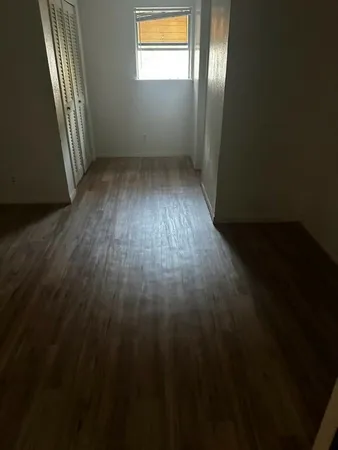 a view of utility room