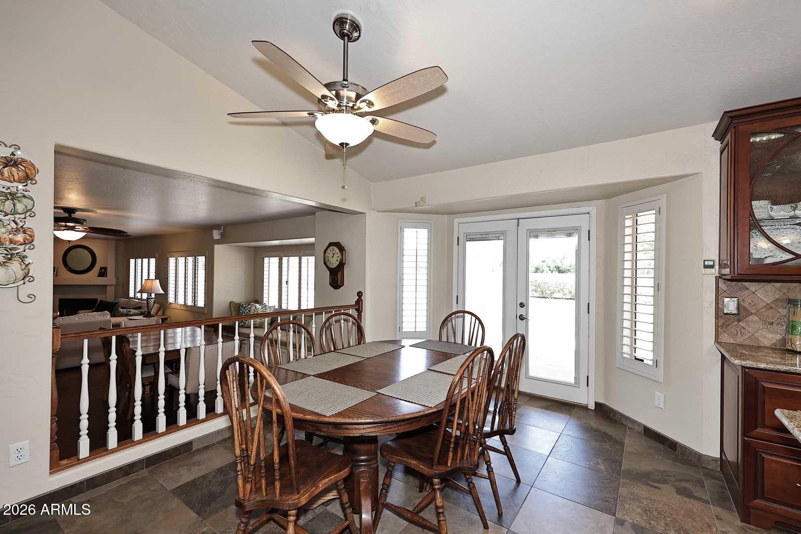 1069 North Poinciana Road Gilbert, AZ 85234 - Photo 20 of 62 Breakfast Nook