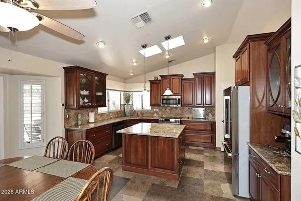 $949,900 | 1069 North Poinciana Road, Gilbert, AZ 85234