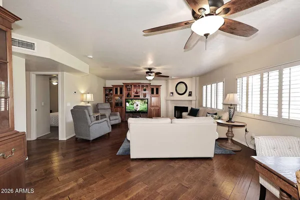 $949,900 | 1069 North Poinciana Road, Gilbert, AZ 85234