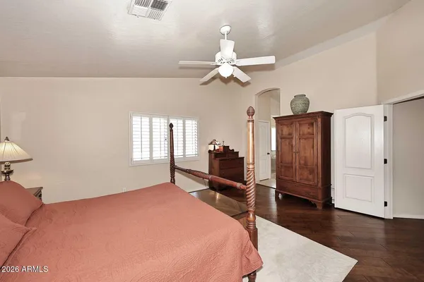 $949,900 | 1069 North Poinciana Road, Gilbert, AZ 85234