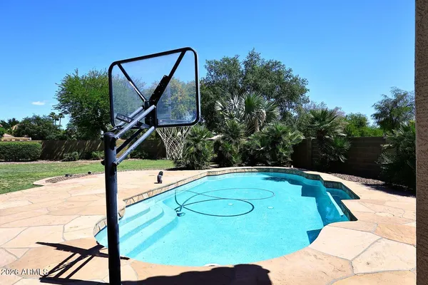 $949,900 | 1069 North Poinciana Road, Gilbert, AZ 85234