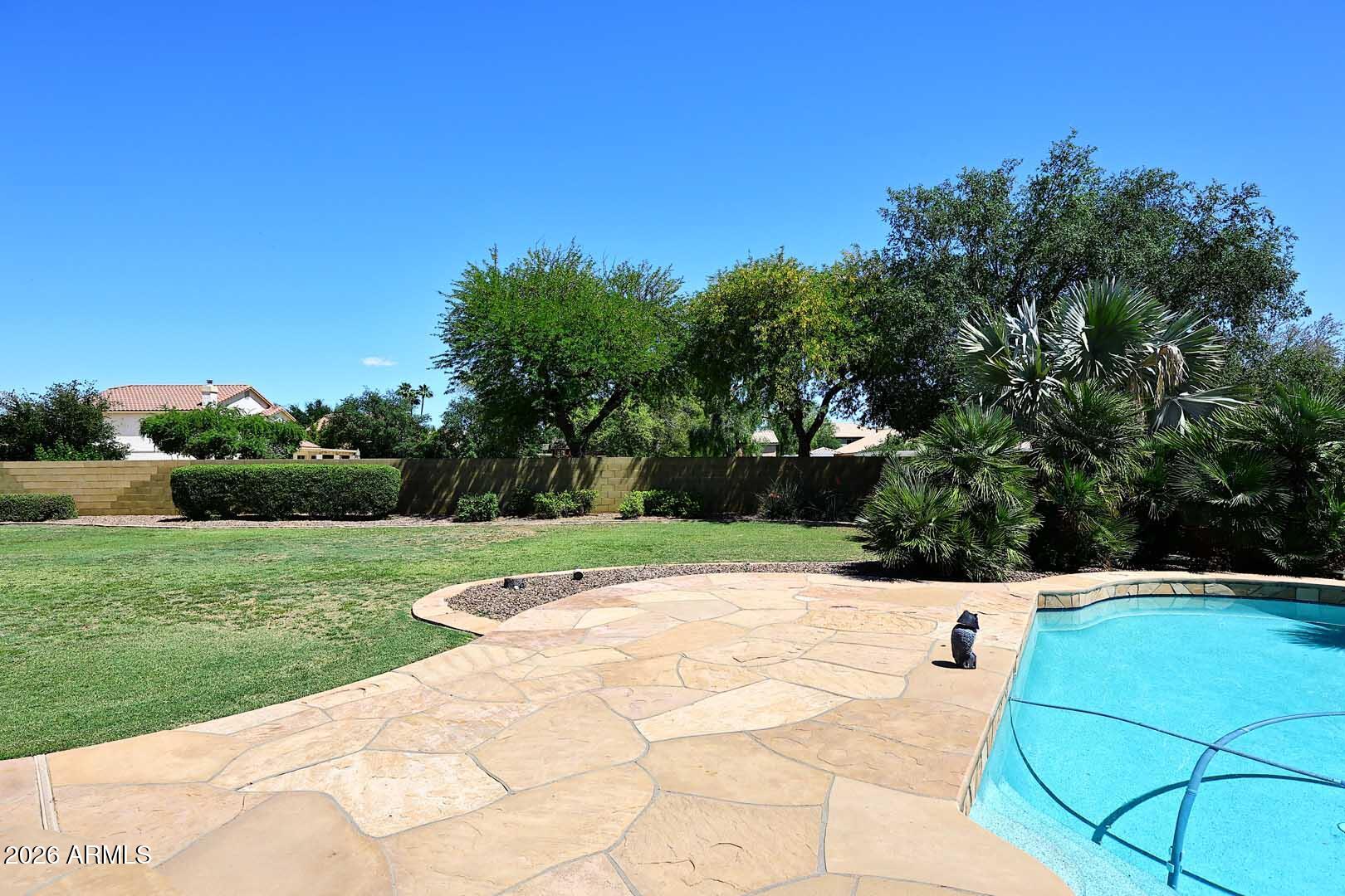 1069 North Poinciana Road Gilbert, AZ 85234 - Photo 49 of 62 Pool Patio