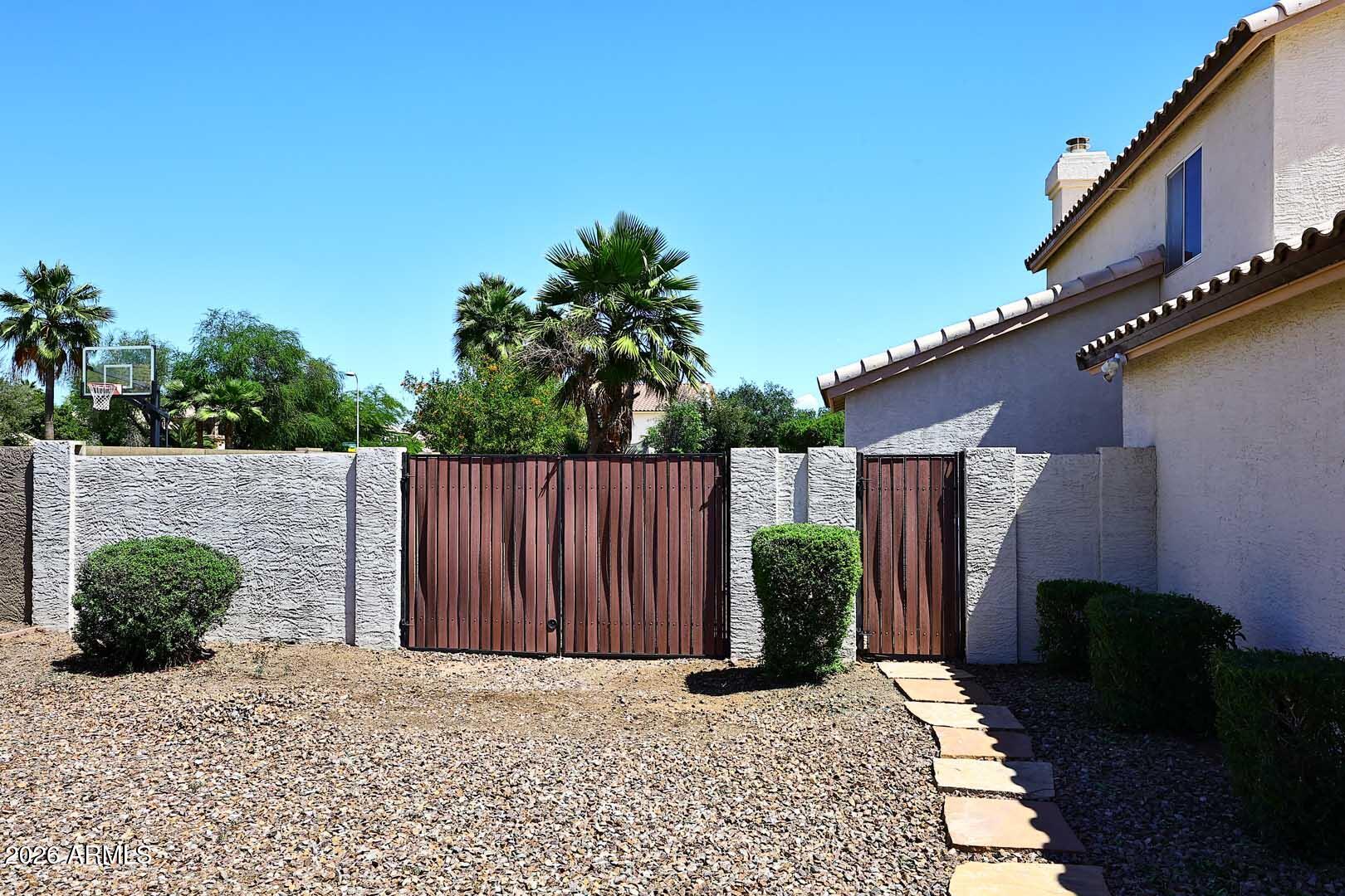 1069 North Poinciana Road Gilbert, AZ 85234 - Photo 50 of 62 RV Gat