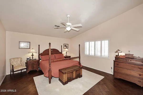 $949,900 | 1069 North Poinciana Road, Gilbert, AZ 85234