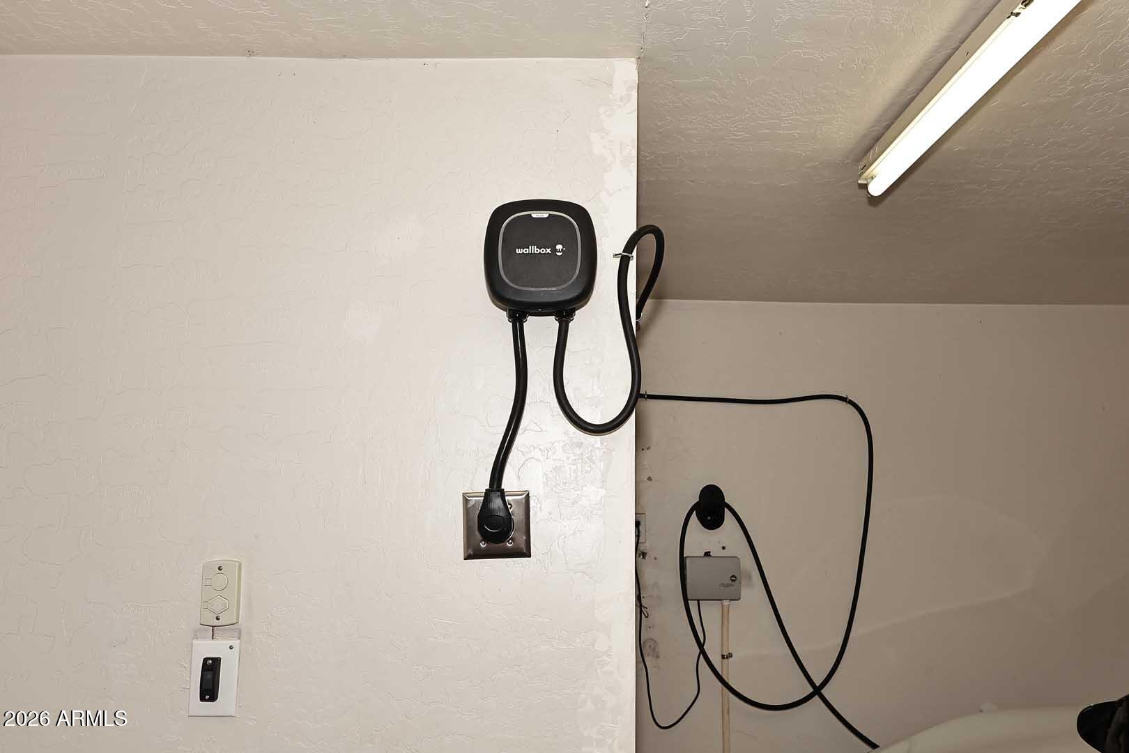 1069 North Poinciana Road Gilbert, AZ 85234 - Photo 56 of 62 Garage EV Connection