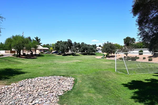 $949,900 | 1069 North Poinciana Road, Gilbert, AZ 85234