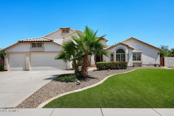 $949,900 | 1069 North Poinciana Road, Gilbert, AZ 85234