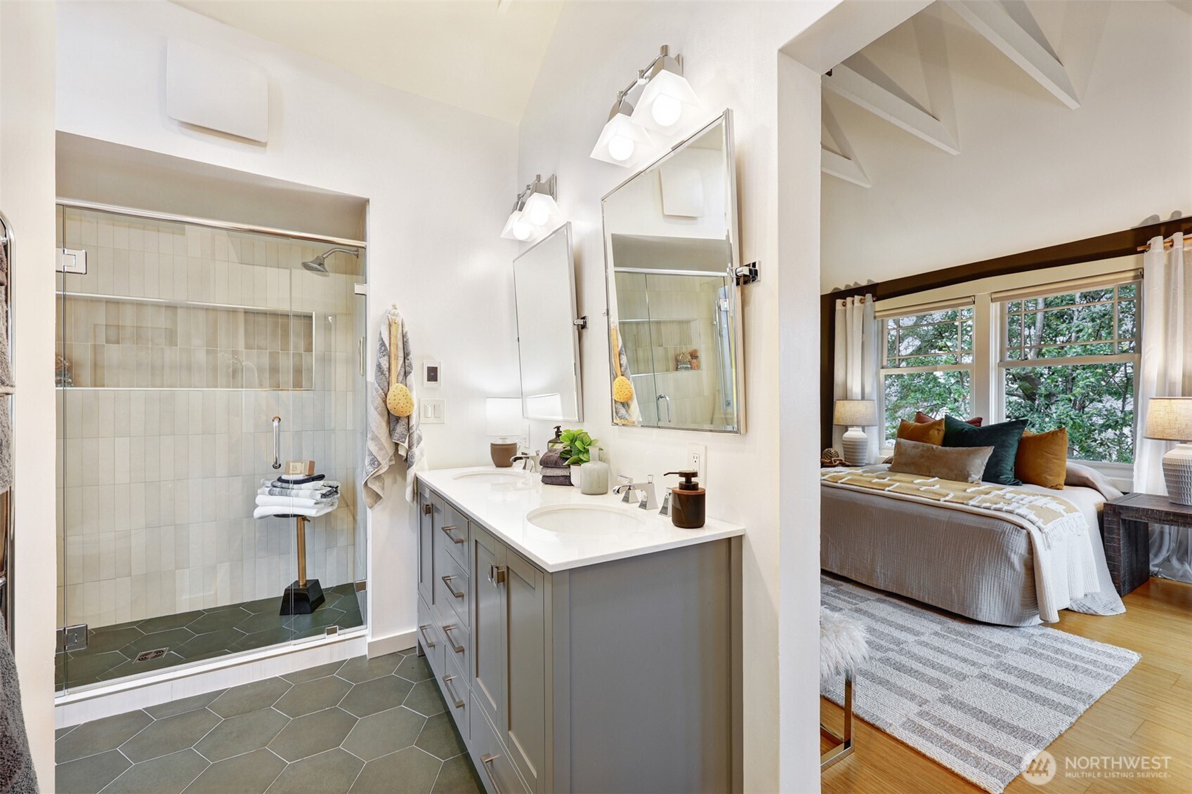 1910 North 38th Street Seattle, WA 98103 - Photo 13 of 29