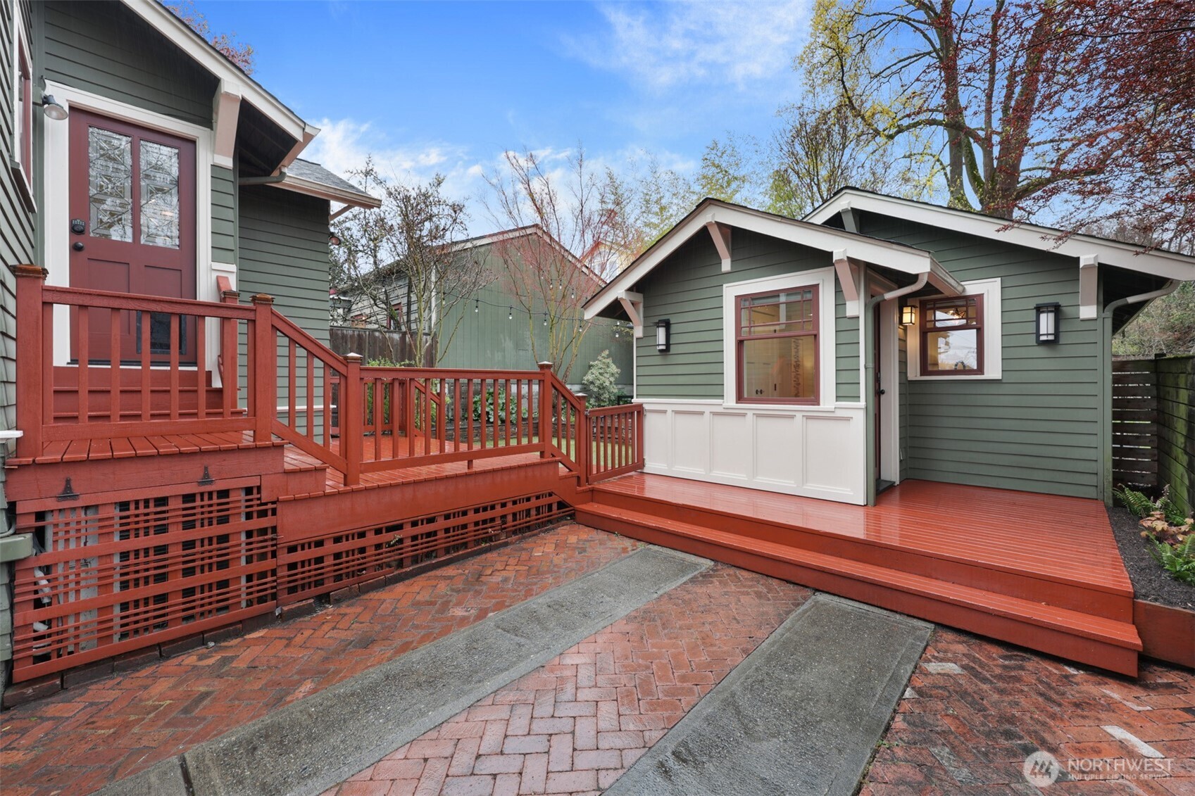 1910 North 38th Street Seattle, WA 98103 - Photo 20 of 29