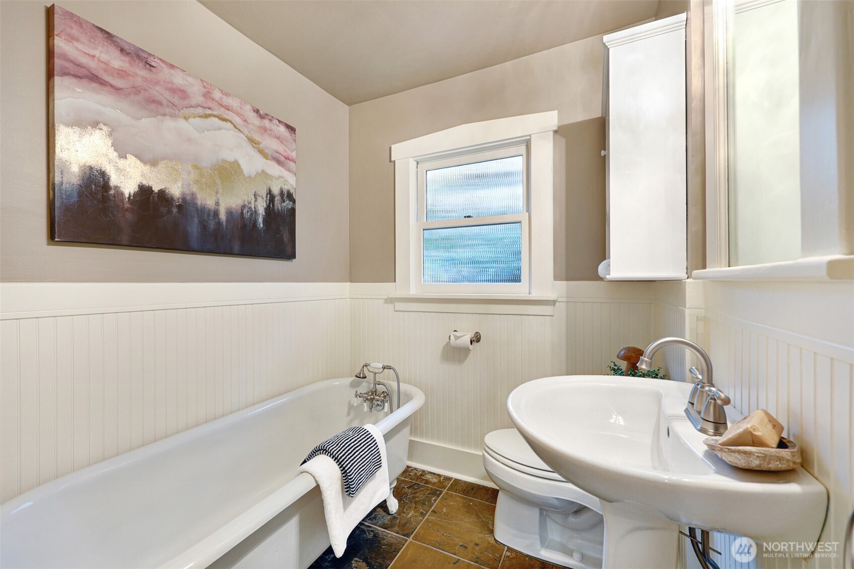 1910 North 38th Street Seattle, WA 98103 - Photo 9 of 29