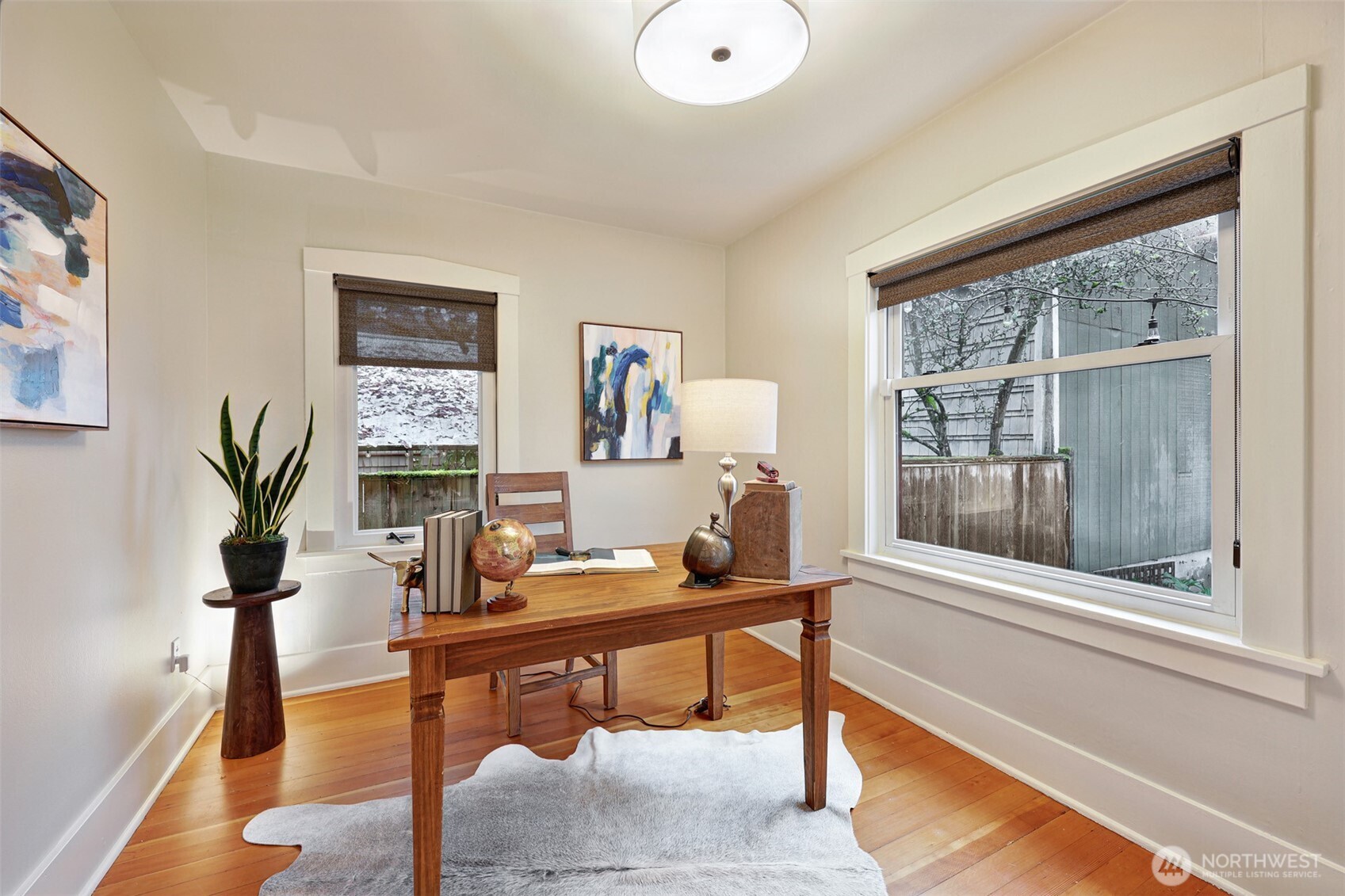 1910 North 38th Street Seattle, WA 98103 - Photo 10 of 29