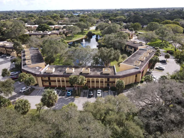 $195,000 | 830 Southwest 9th St Circle, Unit 104, Boca Raton, FL 33486