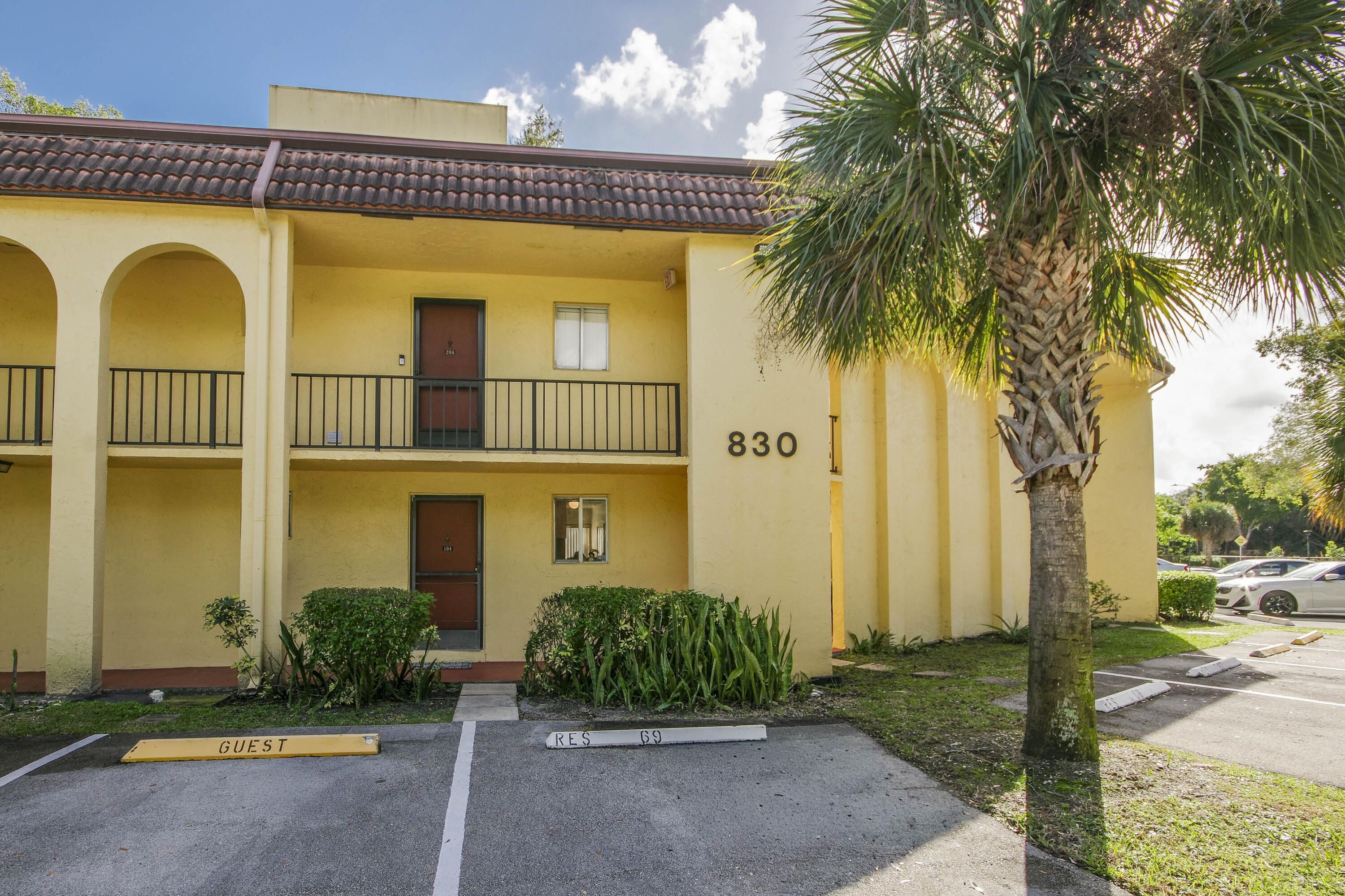 830 Southwest 9th St Circle, Unit 104 Boca Raton, FL 33486 - Photo 2 of 19 _IMG4961