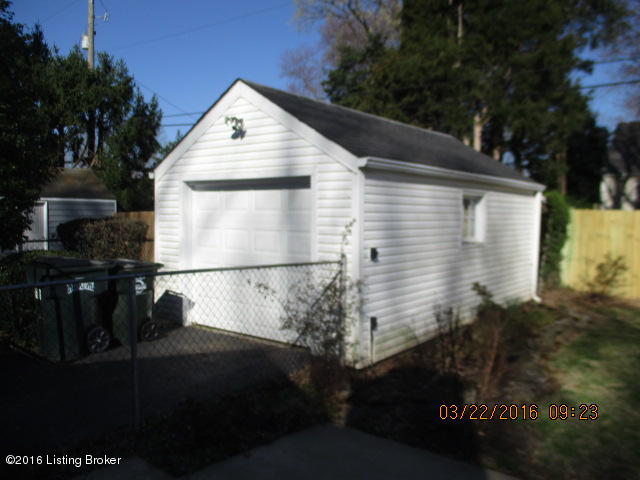 4005 Alton Road Louisville, KY 40207 - Photo 23 of 26 Garage