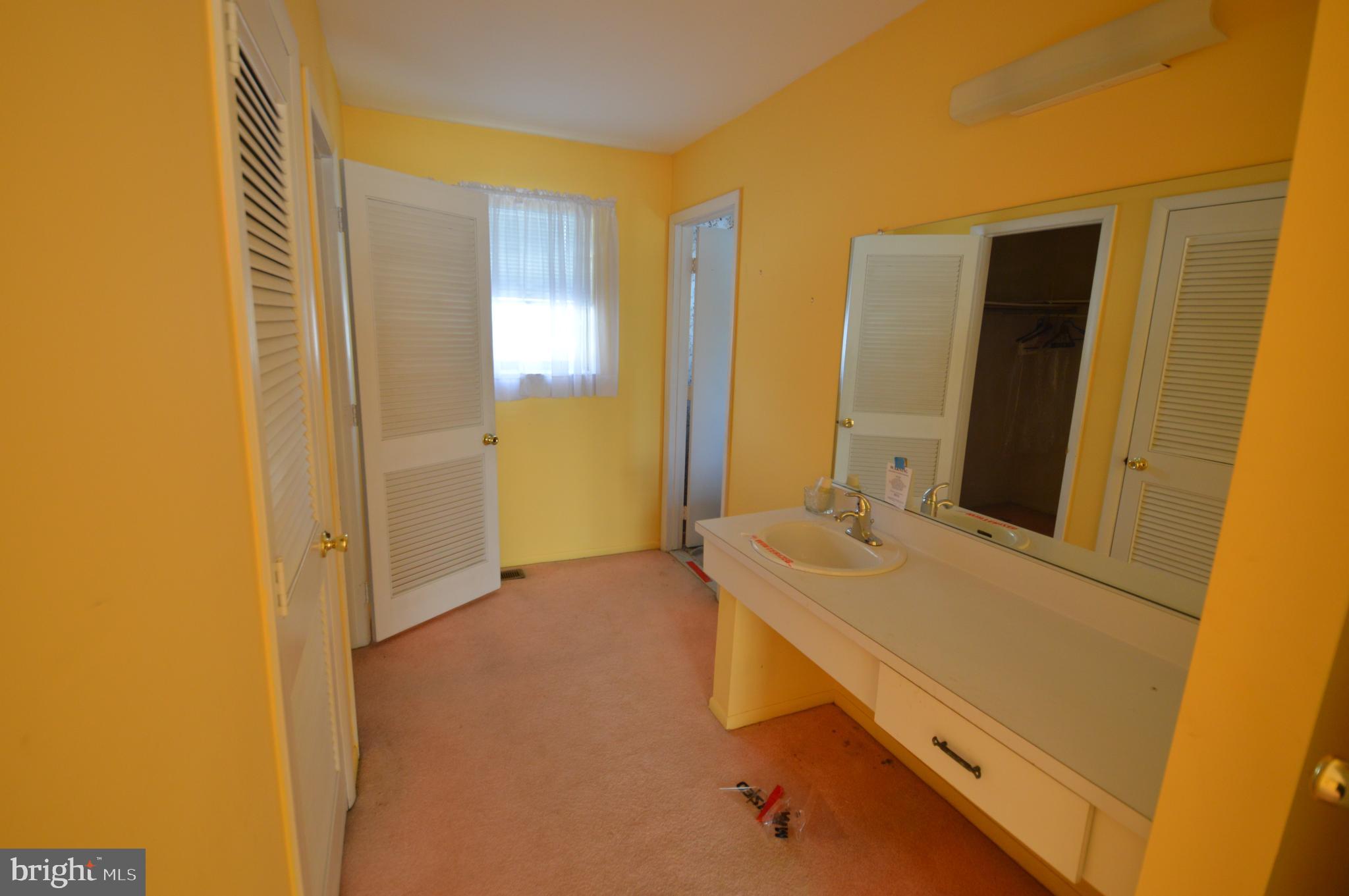 188 Stratton Lane Mount Laurel, NJ 08054 - Photo 9 of 11 Gallery Image 9