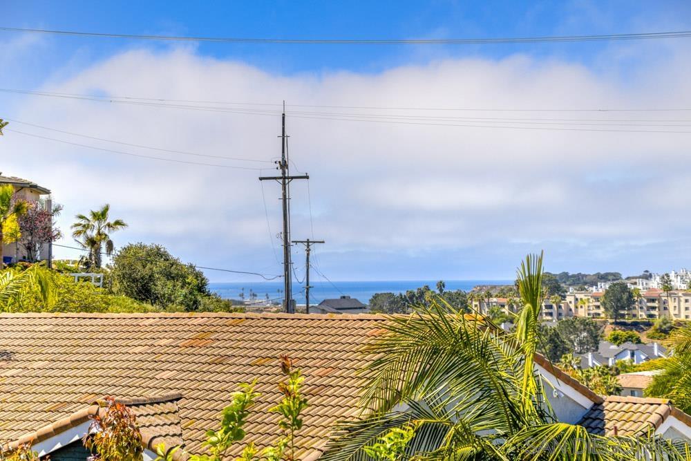 807 Highland Drive Solana Beach, CA 92075 - Photo 14 of 27 a view of a city