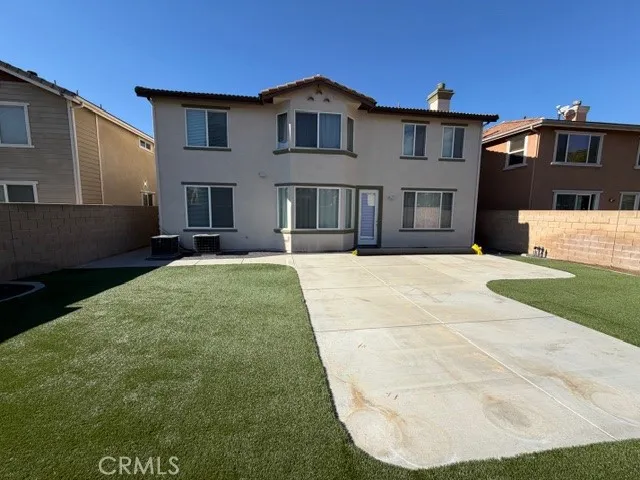 $3,900 | 328 North Mariposa Privado, Ontario, CA 91764