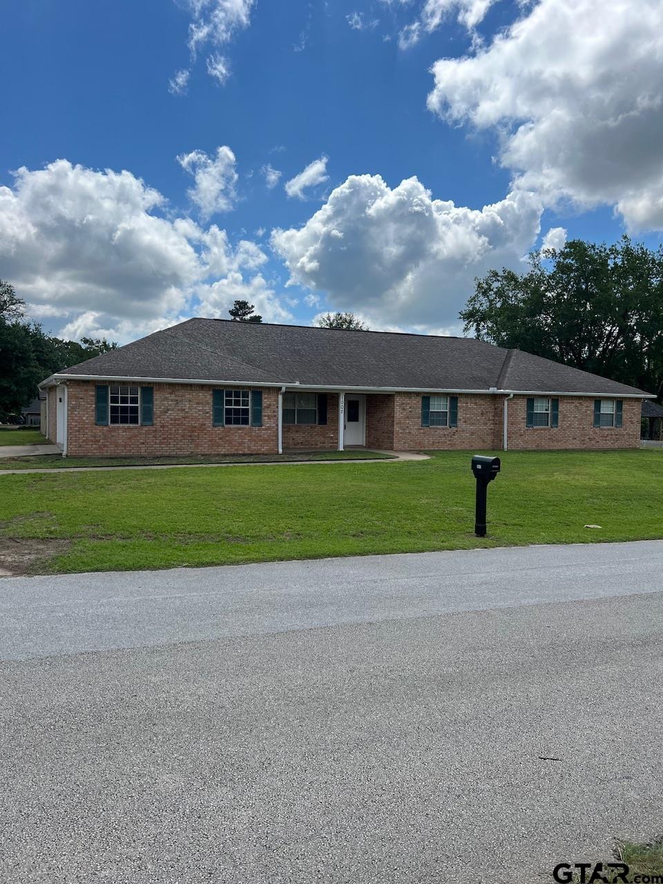 1002 South Boyd Street Lindale, TX 75771 - Photo 6 of 41