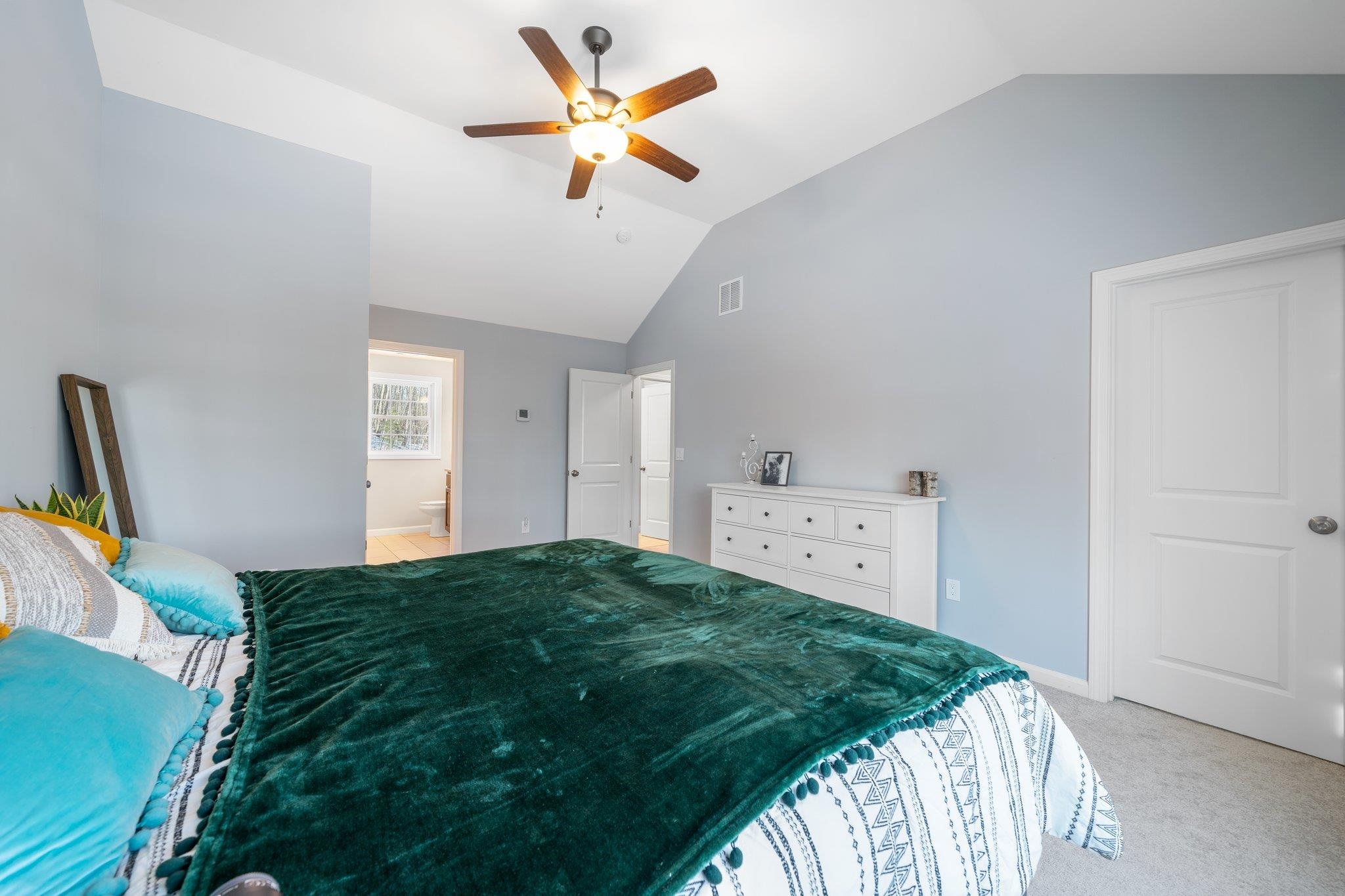 120 Mountain Road Epsom, NH 03234 - Photo 16 of 31