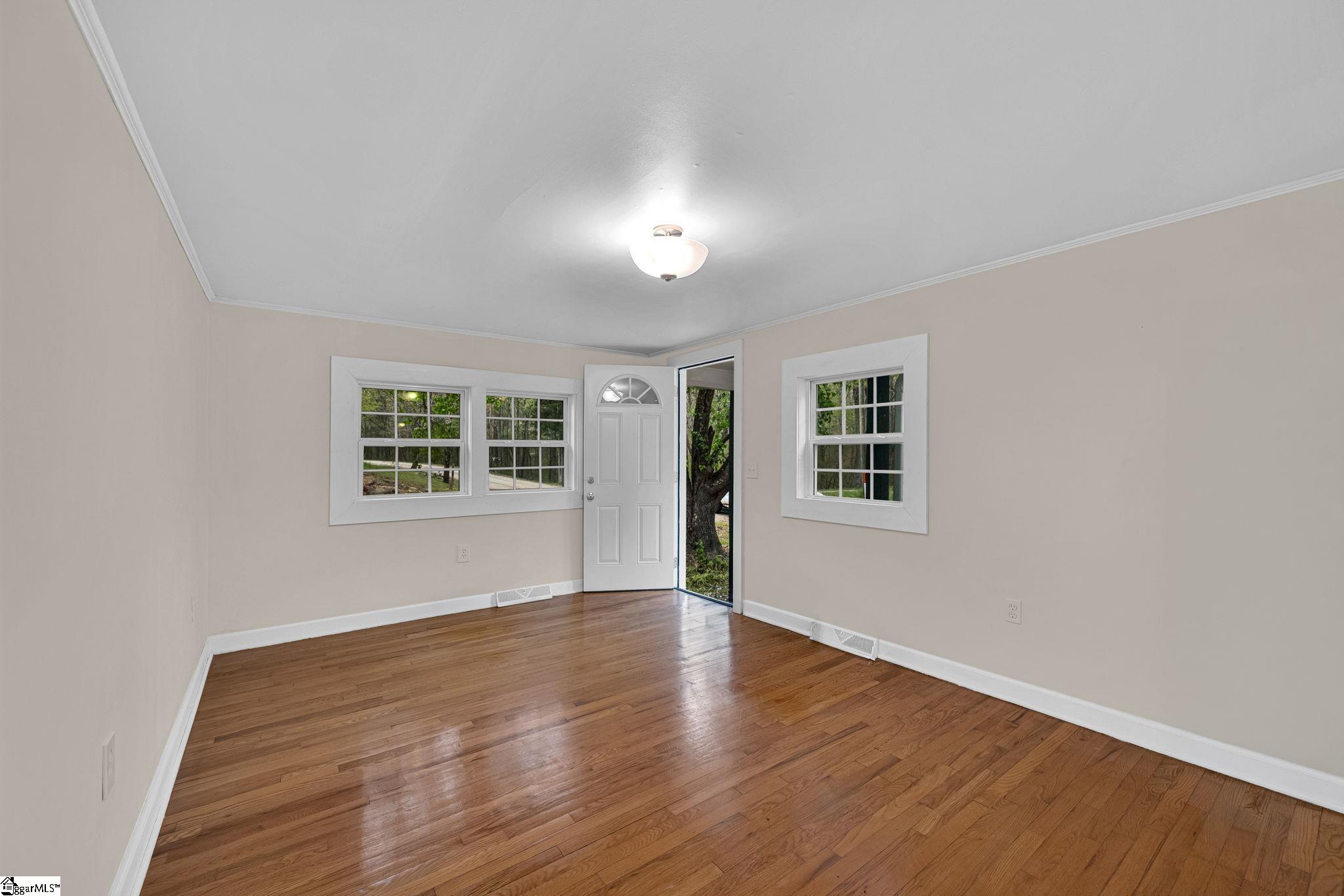 303 Garren Road Belton, SC 29627 - Photo 6 of 42 Gallery Image 6