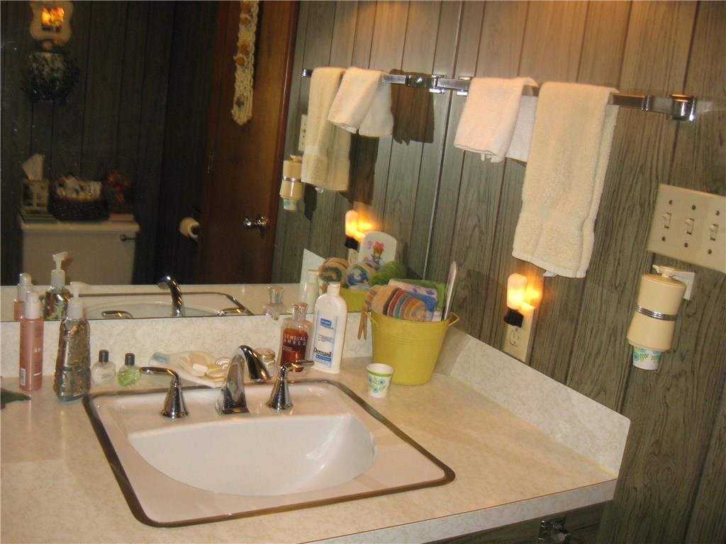 1068 Leesburg Station Road Volant, PA 16156 - Photo 13 of 25 Full bath