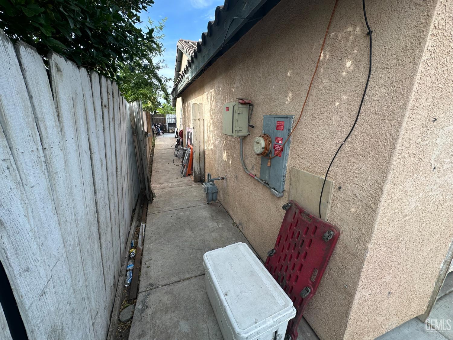 Undisclosed Address Bakersfield, CA 93307 - Photo 3 of 15 a view of entryway and kitchen