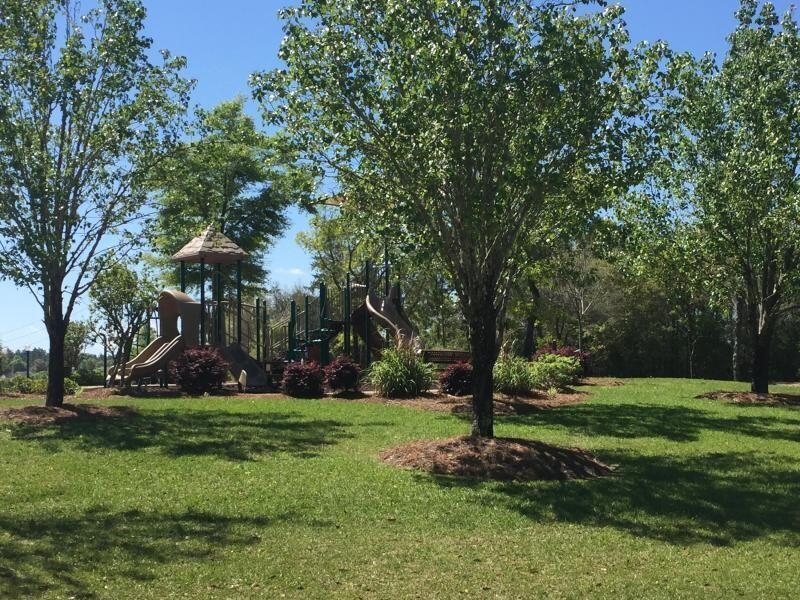 516 Pheasant Trail Crestview, FL 32536 - Photo 37 of 38 a view of a park